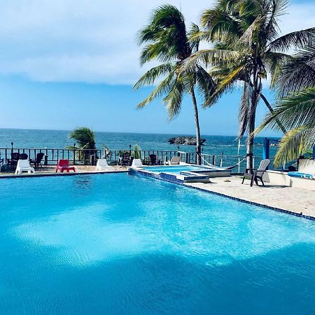 Appartamento Ventana Al Atlantico At Arecibo 681 Ocean Drive Islote Esterno foto
