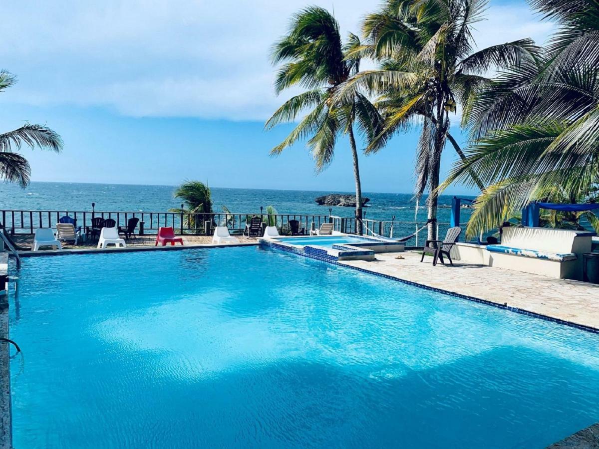 Appartamento Ventana Al Atlantico At Arecibo 681 Ocean Drive Islote Esterno foto